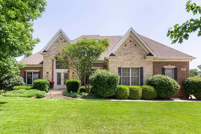 910 Freedom Circle, Sycamore, IL 60178 - Photo 3