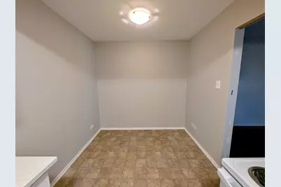 700 Perrie Drive #213, Elk Grove Village, IL 60007 - Photo 9