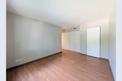 700 Perrie Drive #213, Elk Grove Village, IL 60007 - Photo 15