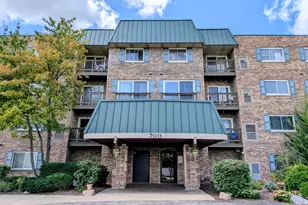 700 Perrie Dr, Elk Grove Village, IL 60007 - Photo 1
