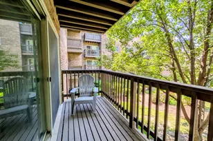 700 Perrie Dr, Elk Grove Village, IL 60007 - Photo 5