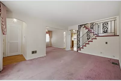 7018 W Newport Avenue, Chicago, IL 60634 - Photo 3