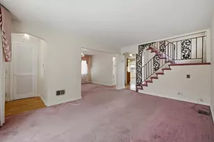7018 W Newport Ave, Chicago, IL 60634 - Photo 3