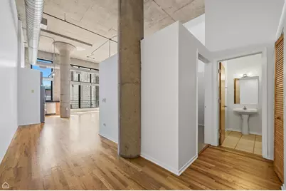 1934 N Washtenaw Avenue #207, Chicago, IL 60647 - Photo 5
