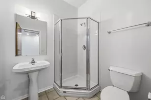 1934 N Washtenaw Ave, Chicago, IL 60647 - Photo 17