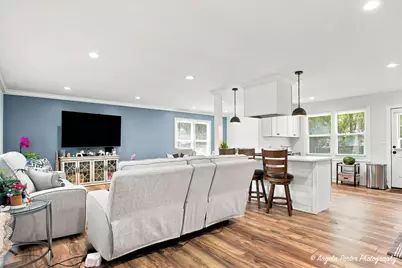 3500 Stonegate Road, Waukegan, IL 60087 - Photo 3