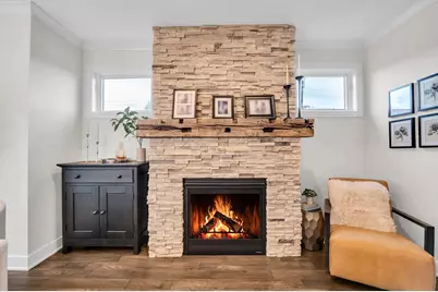 110 S Washington Street, Wheaton, IL 60187 - Photo 23