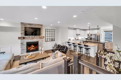 110 S Washington Street, Wheaton, IL 60187 - Photo 13