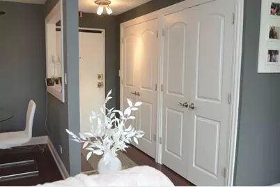 5400 Walnut Avenue #111, Downers Grove, IL 60515 - Photo 7