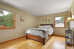 1378 Volkamer Trail, Elk Grove Village, IL 60007 - Photo 9