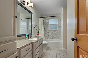 1378 Volkamer Trail, Elk Grove Village, IL 60007 - Photo 11