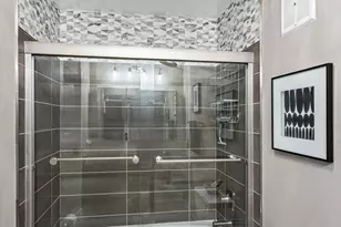 1605 E Central Rd, Arlington Heights, IL 60005 - Photo 19