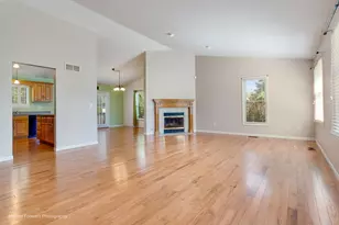 507 E Rennesoy Dr, Newark, IL 60541 - Photo 3