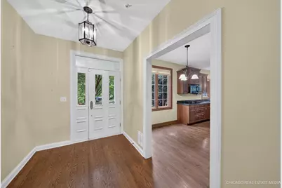 790 Parkview Court, Glen Ellyn, IL 60137 - Photo 7