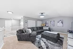 905 Bluebell Cir, Joliet, IL 60431 - Photo 7
