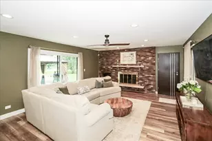 33838 N Christa Dr, Ingleside, IL 60041 - Photo 9