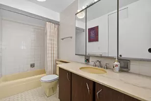 5901 N Sheridan Rd, Chicago, IL 60660 - Photo 9