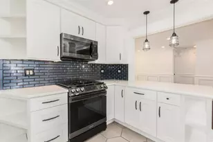 114 N Elm St, Mount Prospect, IL 60056 - Photo 9