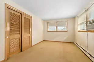 10336 S Georgia Ln, Oak Lawn, IL 60453 - Photo 13