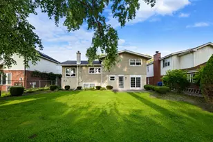 10336 S Georgia Ln, Oak Lawn, IL 60453 - Photo 19