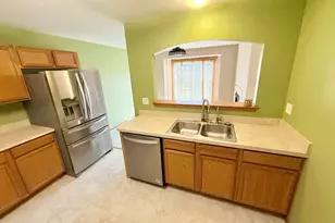 120 Andrew Taras Ct, Joliet, IL 60435 - Photo 9