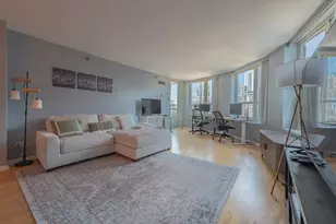 345 N La Salle Dr, Chicago, IL 60654 - Photo 13