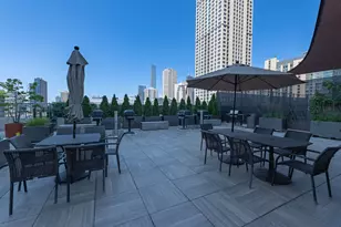 345 N La Salle Dr, Chicago, IL 60654 - Photo 23