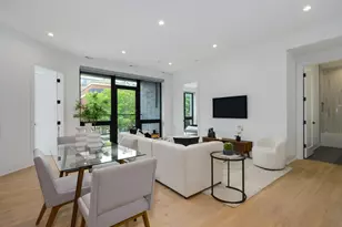 515 W Elm St, Chicago, IL 60610 - Photo 3