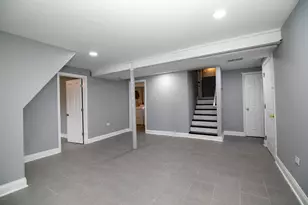 8836 Oakwood Dr, Hickory Hills, IL 60457 - Photo 13
