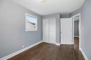 8836 Oakwood Dr, Hickory Hills, IL 60457 - Photo 11