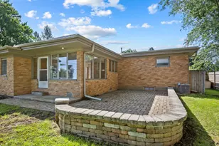 510 E Spring Ave, South Elgin, IL 60177 - Photo 23