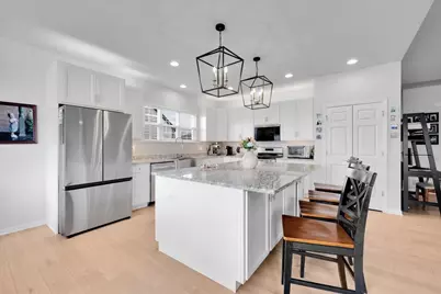 635 Maplewood Circle, Elburn, IL 60119 - Photo 11