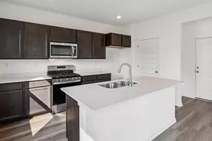 2015 Winterberry Trl, Wonder Lake, IL 60097 - Photo 3