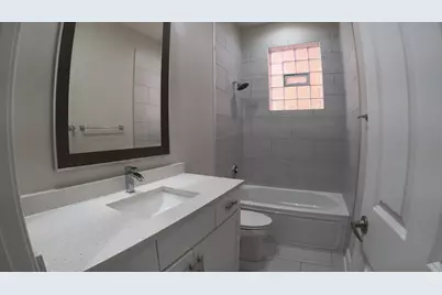 3434 N Elston Avenue #101, Chicago, IL 60618 - Photo 15