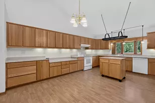 2768 E 2551st Rd, Marseilles, IL 61341 - Photo 9