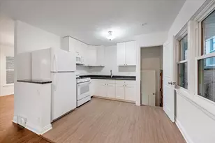 1517 N 21st Ave, Melrose Park, IL 60160 - Photo 5