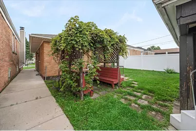 1517 N 21st Avenue, Melrose Park, IL 60160 - Photo 23