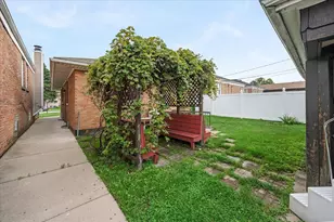 1517 N 21st Ave, Melrose Park, IL 60160 - Photo 23