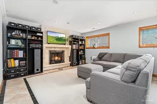 321 Hickory Ln, Schaumburg, IL 60193 - Photo 27
