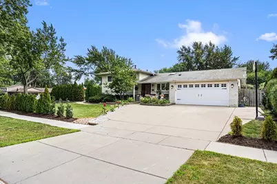 321 Hickory Lane, Schaumburg, IL 60193 - Photo 1