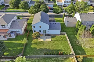 1883 Sedgegrass Trail, Aurora, IL 60504 - Photo 35