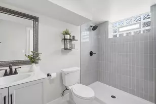 6225 Hawthorne St, Rosemont, IL 60018 - Photo 21