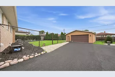 6225 Hawthorne Street, Rosemont, IL 60018 - Photo 33