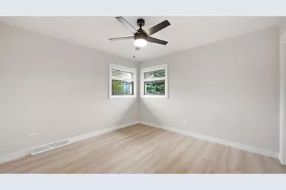 6225 Hawthorne Street, Rosemont, IL 60018 - Photo 17