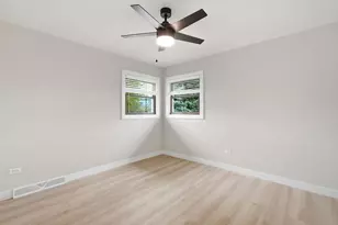 6225 Hawthorne St, Rosemont, IL 60018 - Photo 17