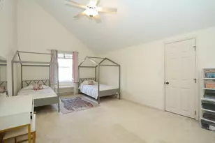1335 Laurel Oaks Dr, Streamwood, IL 60107 - Photo 13
