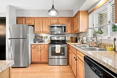3N550 Crown Road #10, Elmhurst, IL 60126 - Photo 9