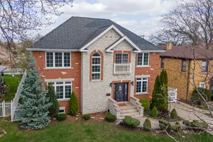 8105 N Oconto Ave, Niles, IL 60714 - Photo 3