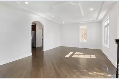 8105 N Oconto Avenue, Niles, IL 60714 - Photo 11