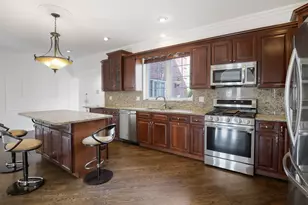 8105 N Oconto Ave, Niles, IL 60714 - Photo 5